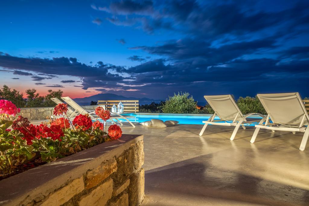 Villa Merovigli - Sea Views & Private Pool, Ideal For Large Groups, By Zantewize Tragaki Eksteriør billede
