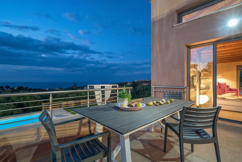 Villa Merovigli - Sea Views & Private Pool, Ideal For Large Groups, By Zantewize Tragaki Eksteriør billede